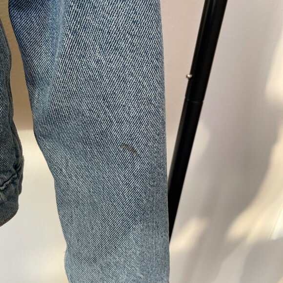 Levi's Light Denim Cream Sherpa Trucker Jacket with Button Closure, Size Medium - Picture 10 of 12